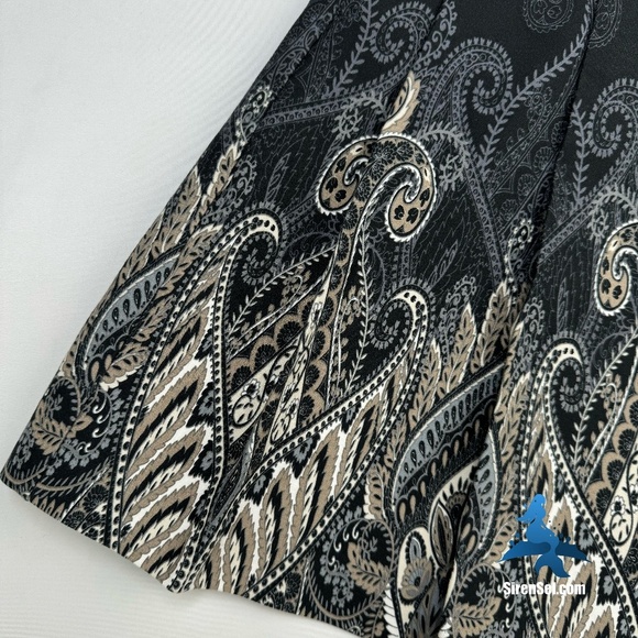 1043 Petite Banana Republic Box Pleated Skater/Circle Skirt - Size 00P Black/Tan - Picture 3 of 16